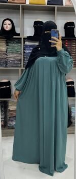 عباءة نجلاء